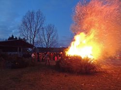 Weihnachtsbaumverbrennen_Renneritz_201320130112_DSC04777_1024_768