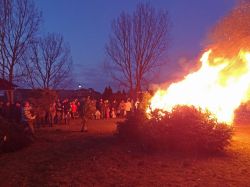 Weihnachtsbaumverbrennen_Renneritz_201320130112_DSC04780_1024_768