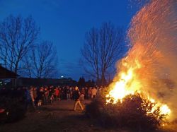Weihnachtsbaumverbrennen_Renneritz_201320130112_DSC04783_1024_768